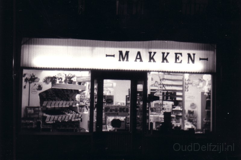 Nieuweweg Kruidenierszaak Makken.jpg
